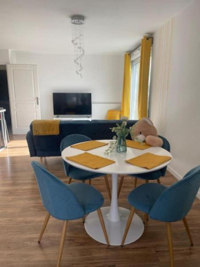 Appartement 3P Gare Terrasse et Parking privé